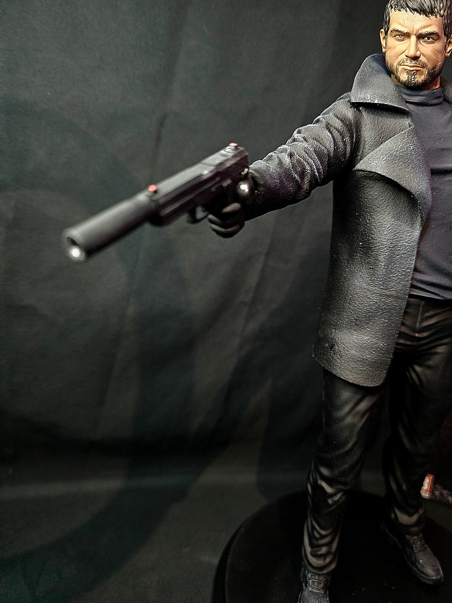Resident Evil Village Chris Redfield 1/6 Statue