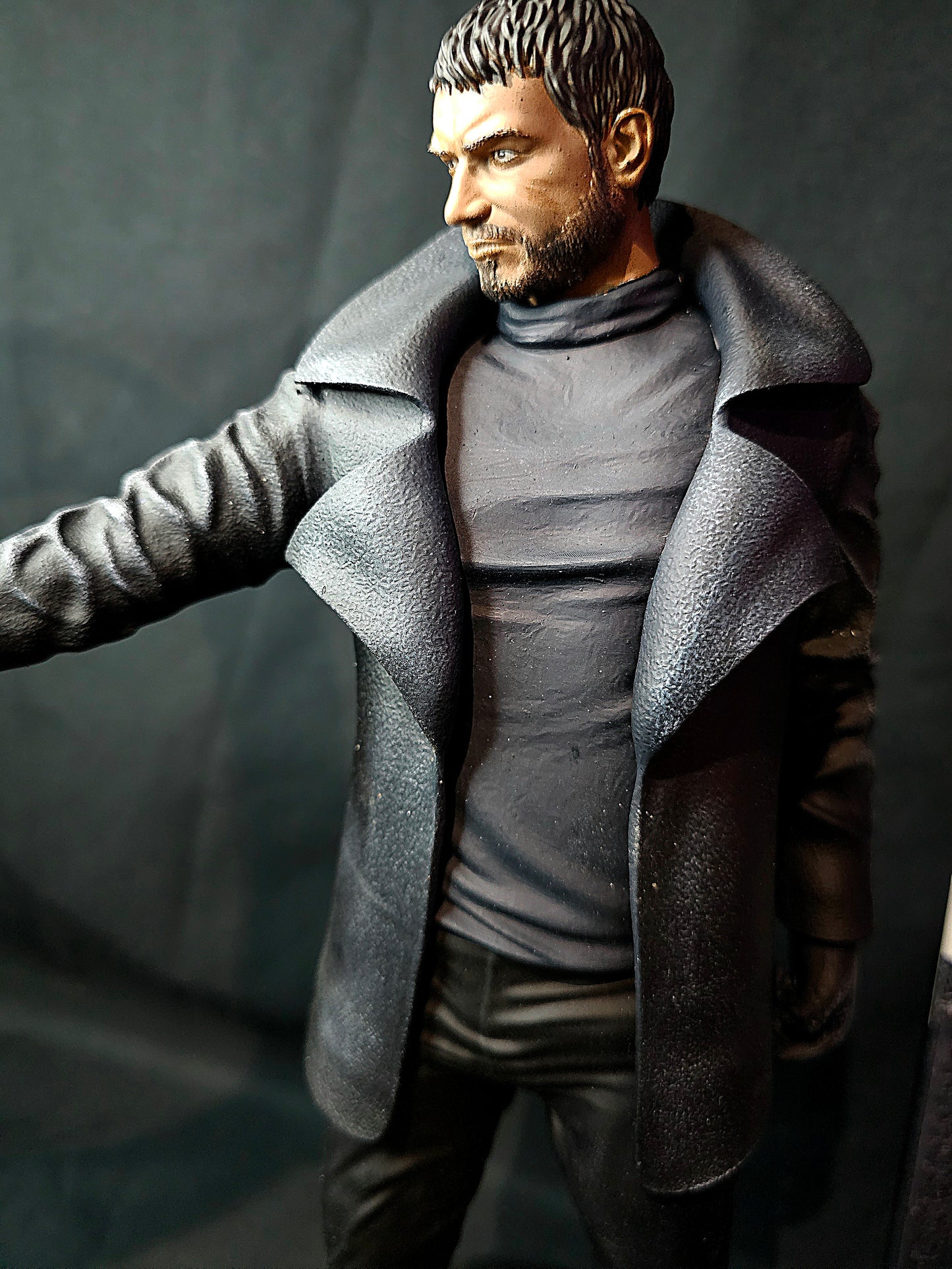 Resident Evil Village Chris Redfield 1/6 Statue