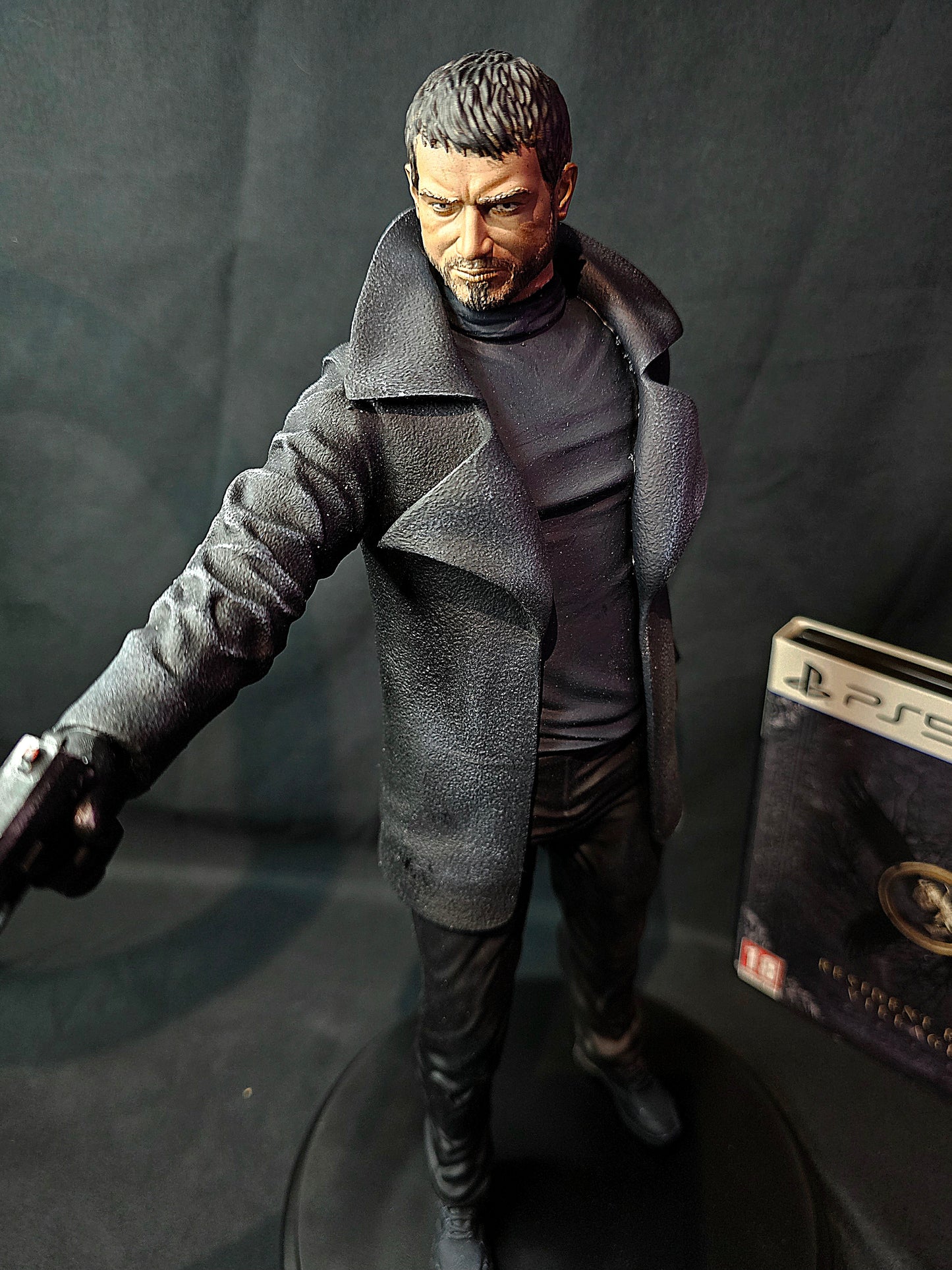 Resident Evil Village Chris Redfield 1/6 Statue