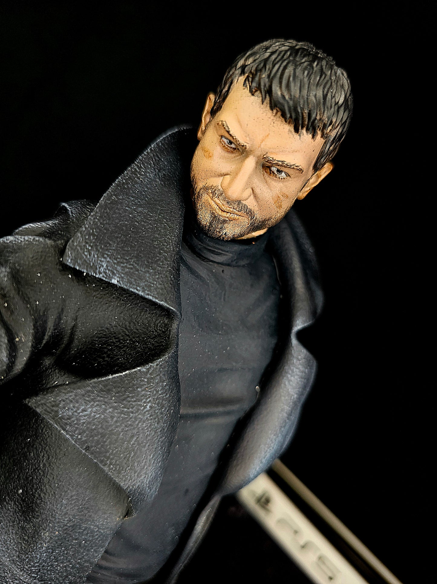 Resident Evil Village Chris Redfield 1/6 Statue