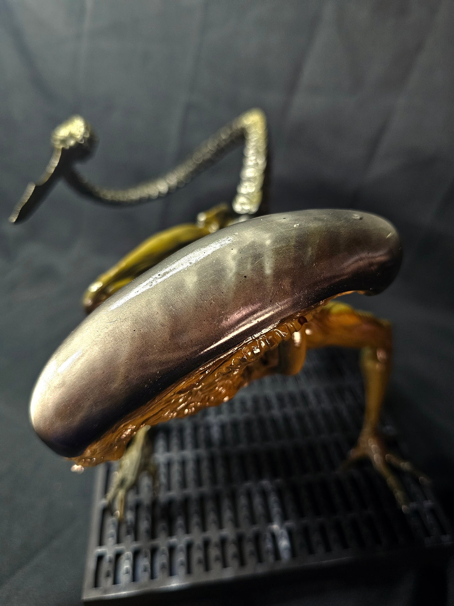 Alien 3 1/6 Dog Alien Statue