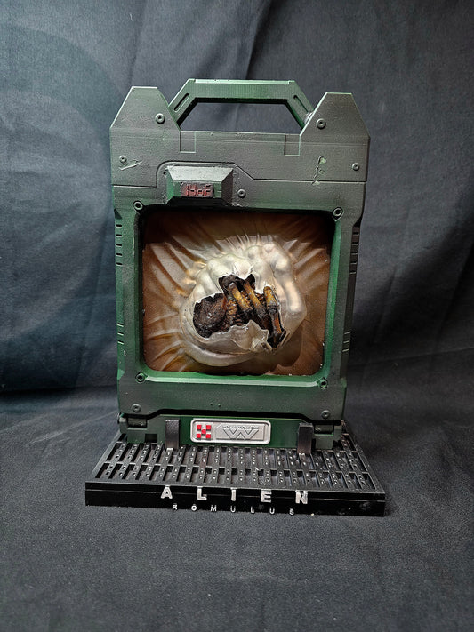 Alien Romulus 1/2 Scale Facehugger Stasis movie prop