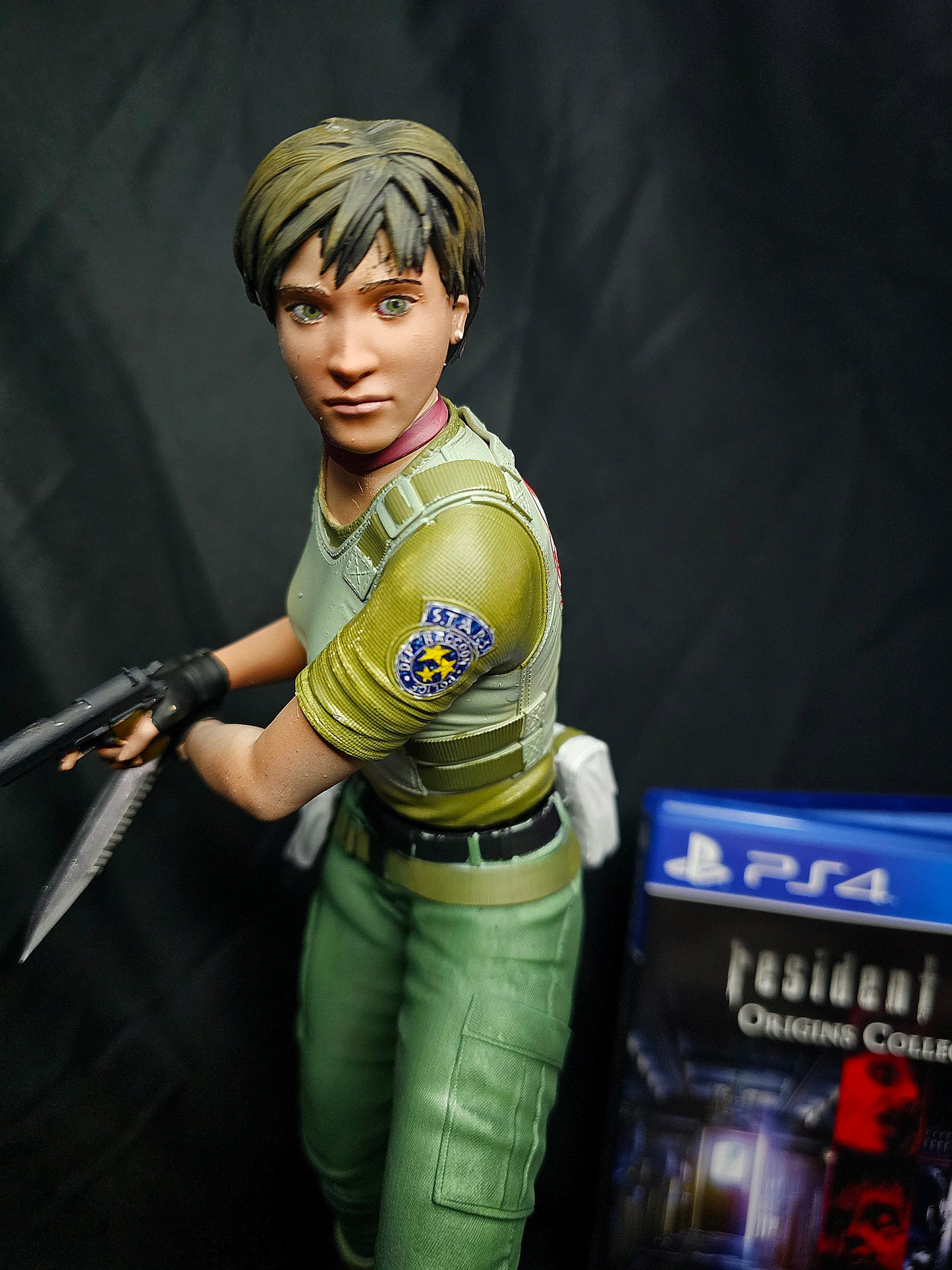 1/6 Resident Evil STARS Rebecca Chambers figure w/ base