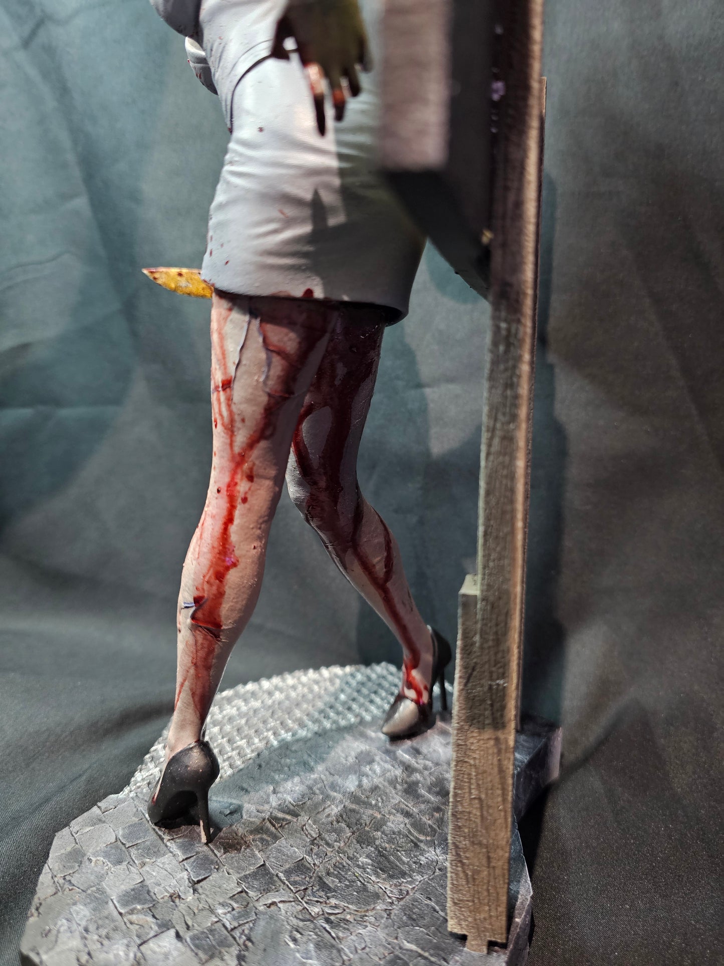 1/6 Silent Hill Nurse & Display Base
