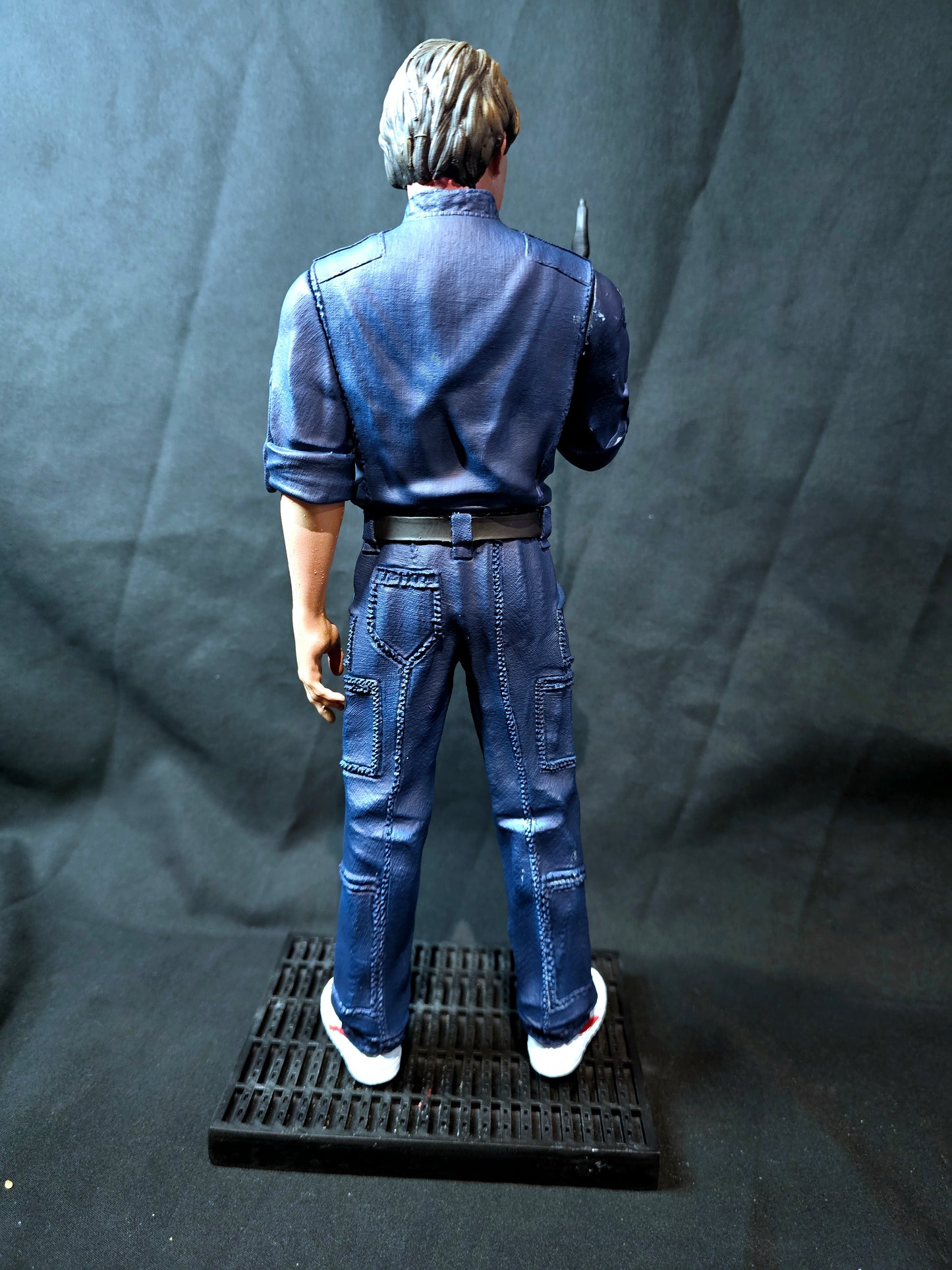 Aliens 1/6 Bishop Statue