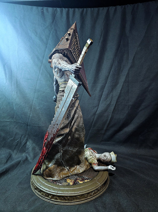 1/6 Silent Hill Pyramid Head and Nurse statue