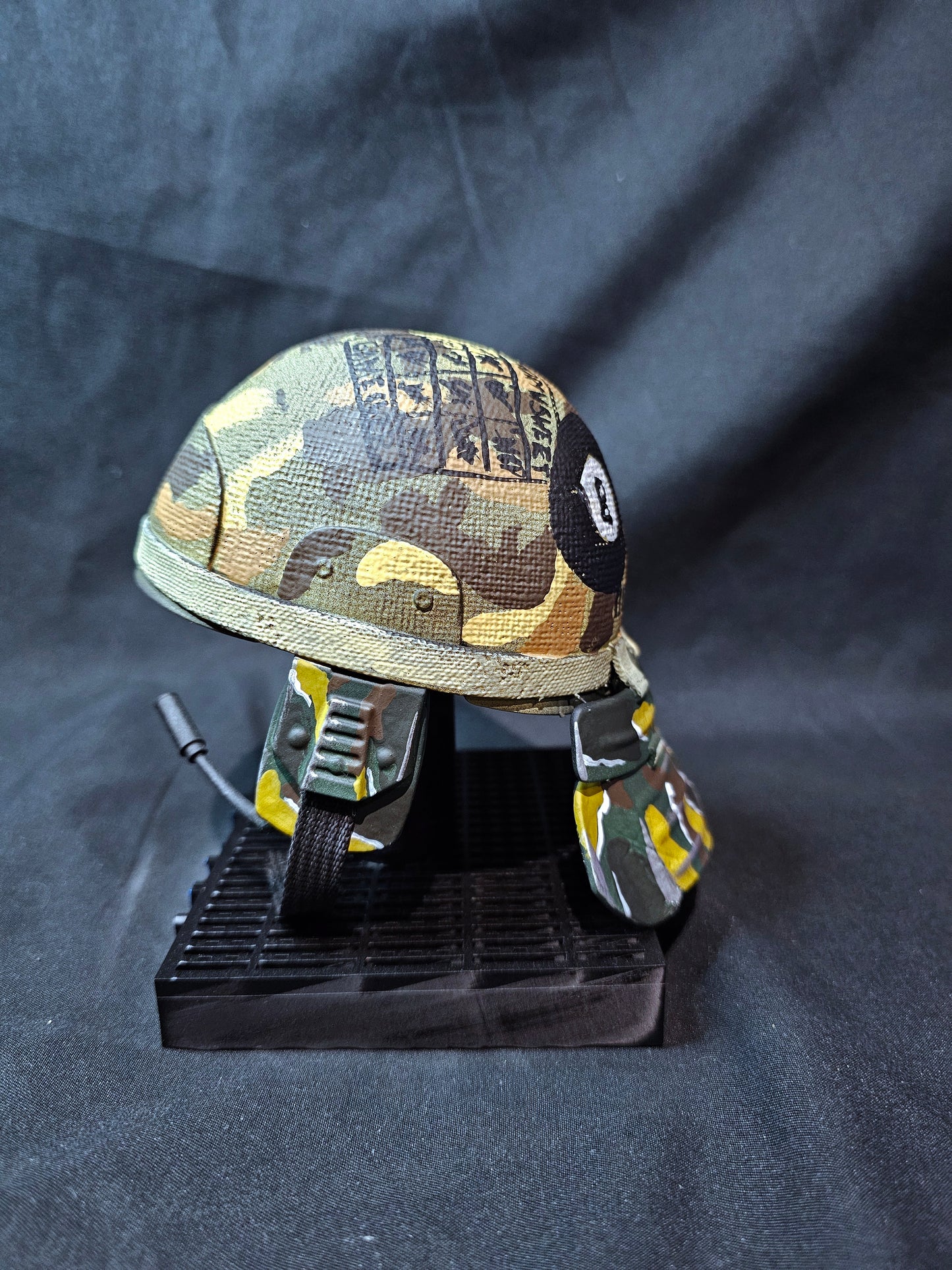 Aliens Pvt. Hudson 1/2 Scale helmet miniature