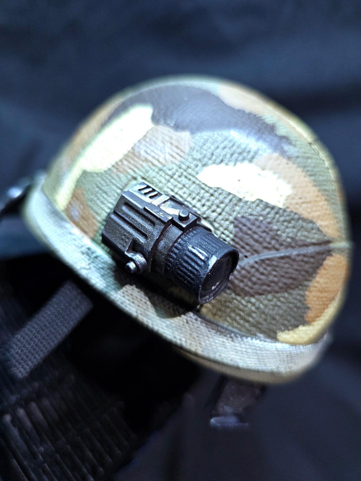 Aliens Pvt. Hudson 1/2 Scale helmet miniature