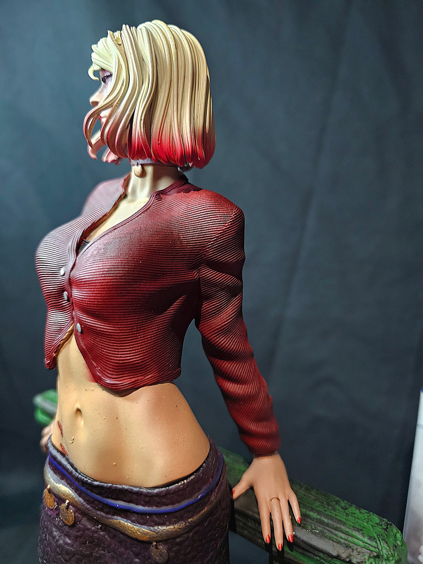 1/6 Silent Hill 2 Maria Alt Costume Statue