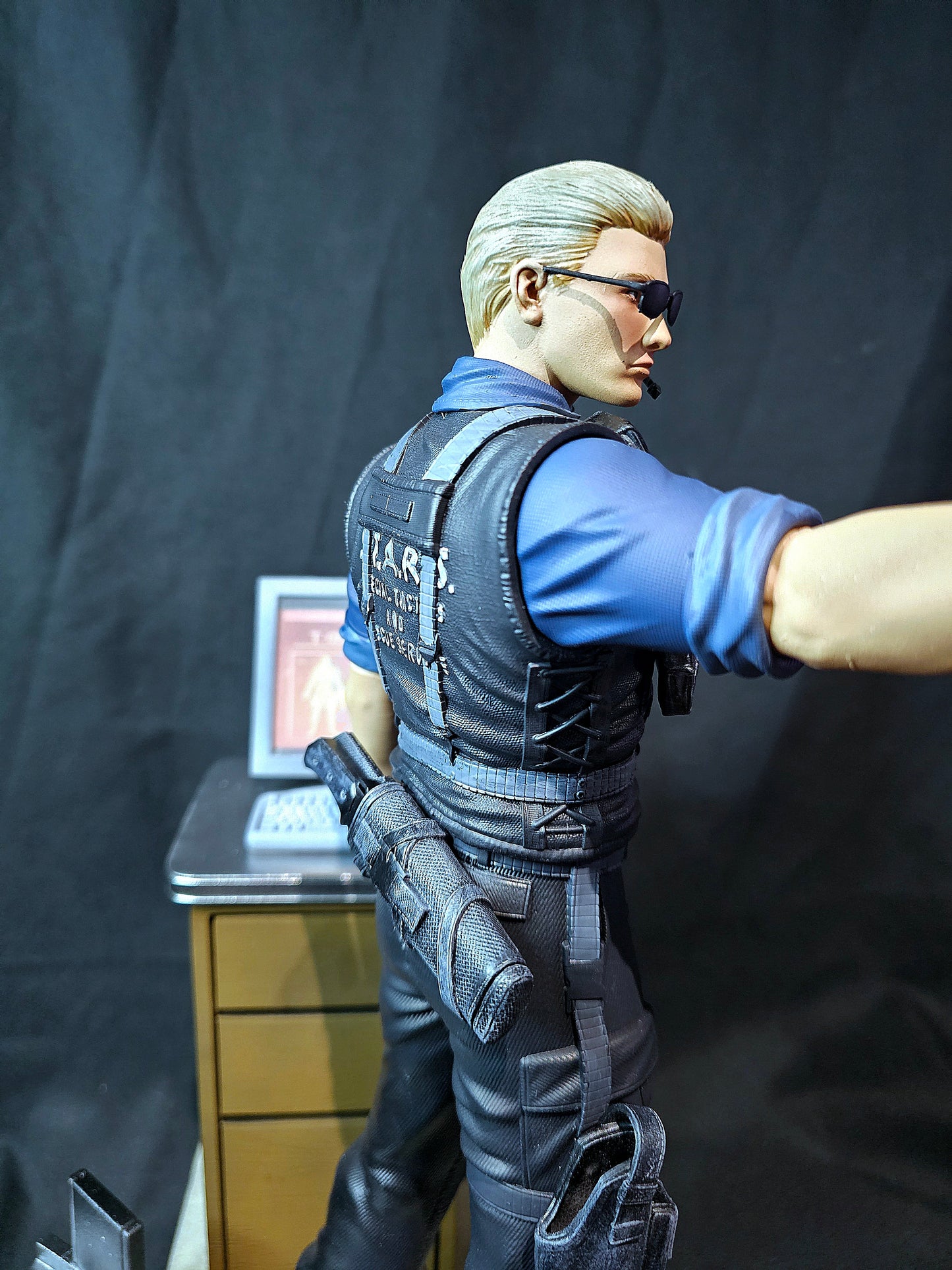 1/6 Resident Evil Albert Wesker Premium Statue & Diorama