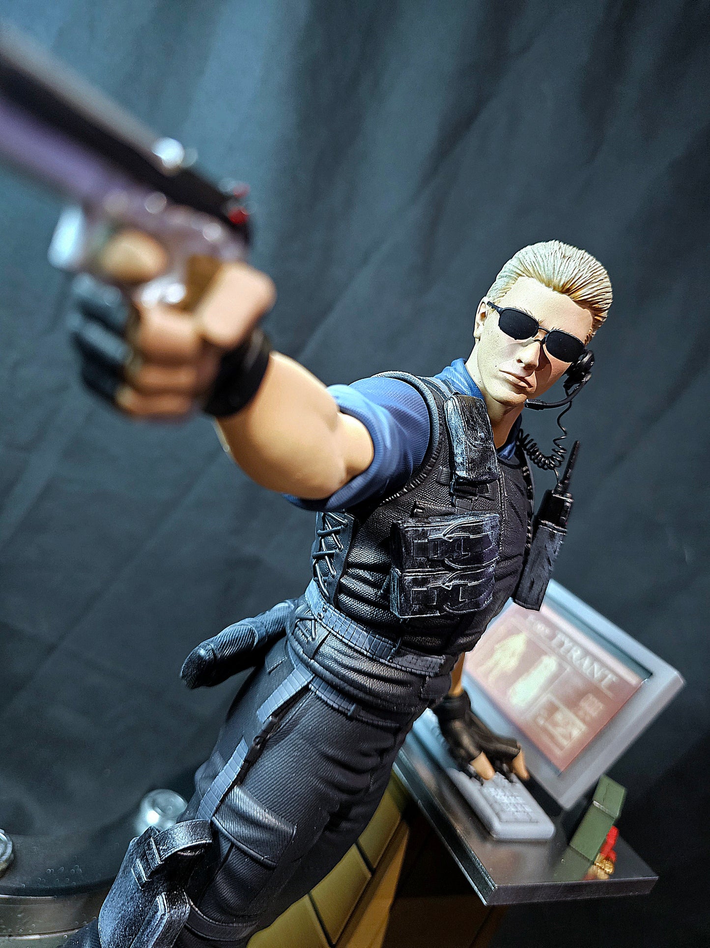 1/6 Resident Evil Albert Wesker Premium Statue & Diorama