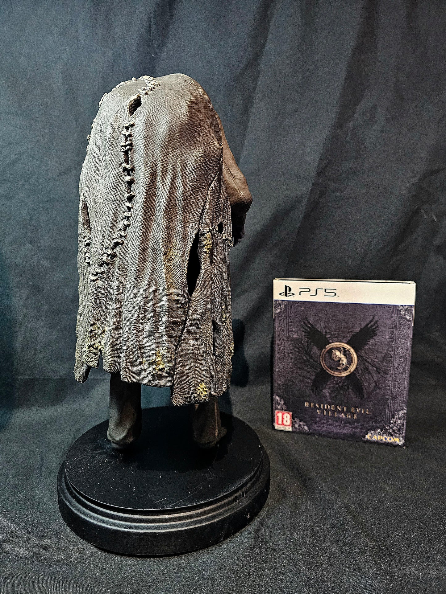 Resident Evil Village Salvatore Moreau 1/6 Statue