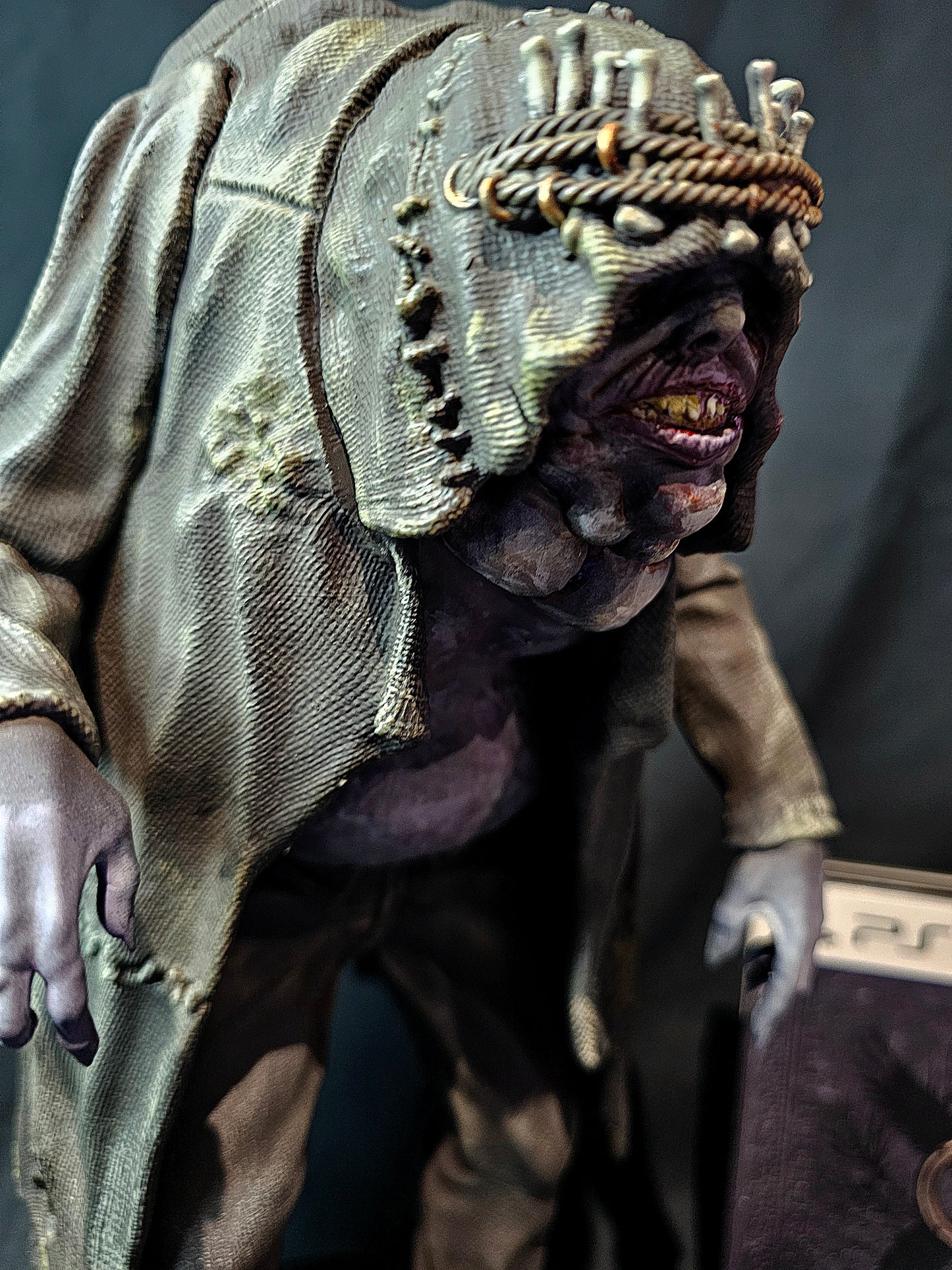 Resident Evil Village Salvatore Moreau 1/6 Statue