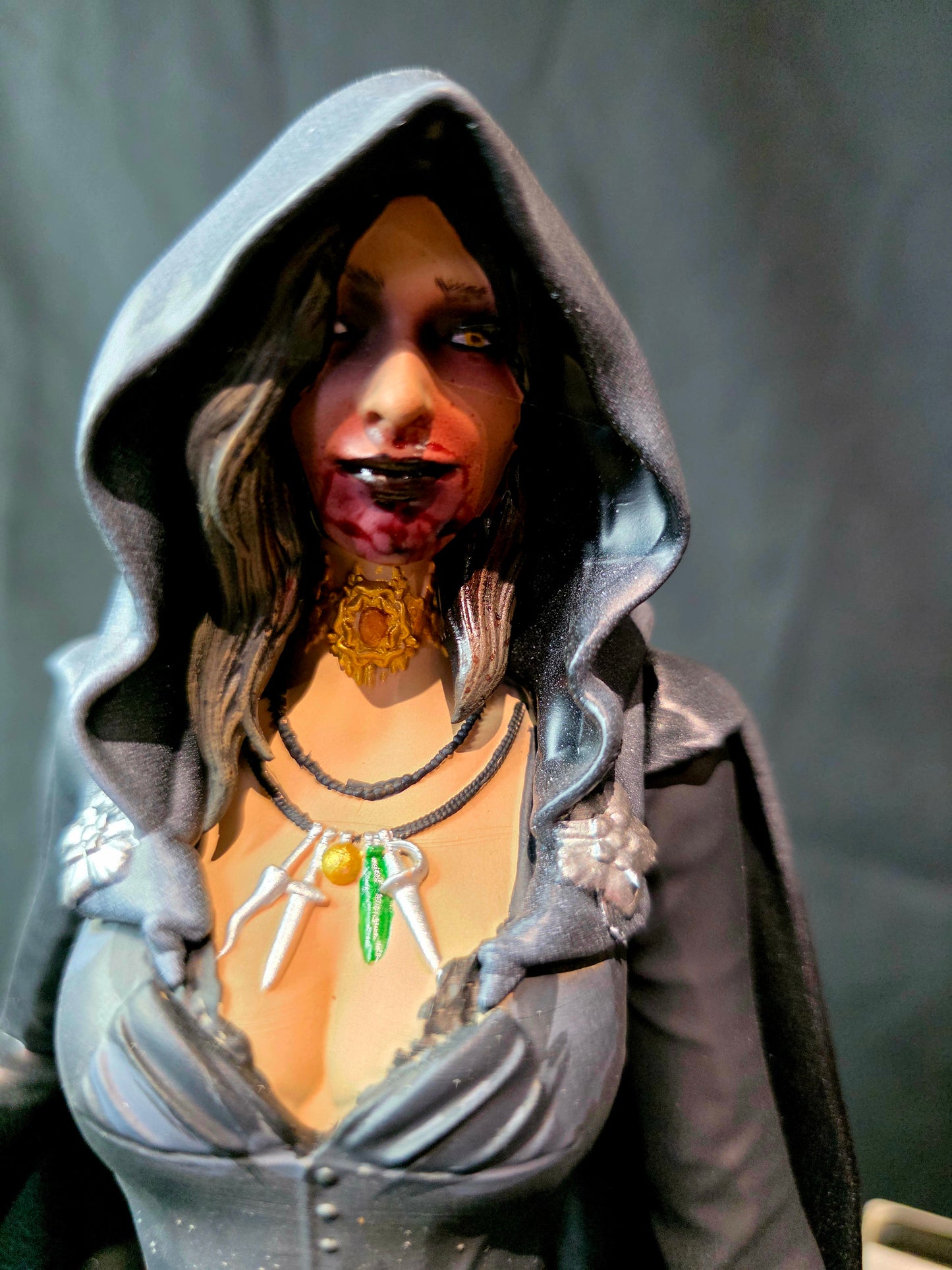 Resident Evil Village Cassandra Dimitrescu 1/6 Statue