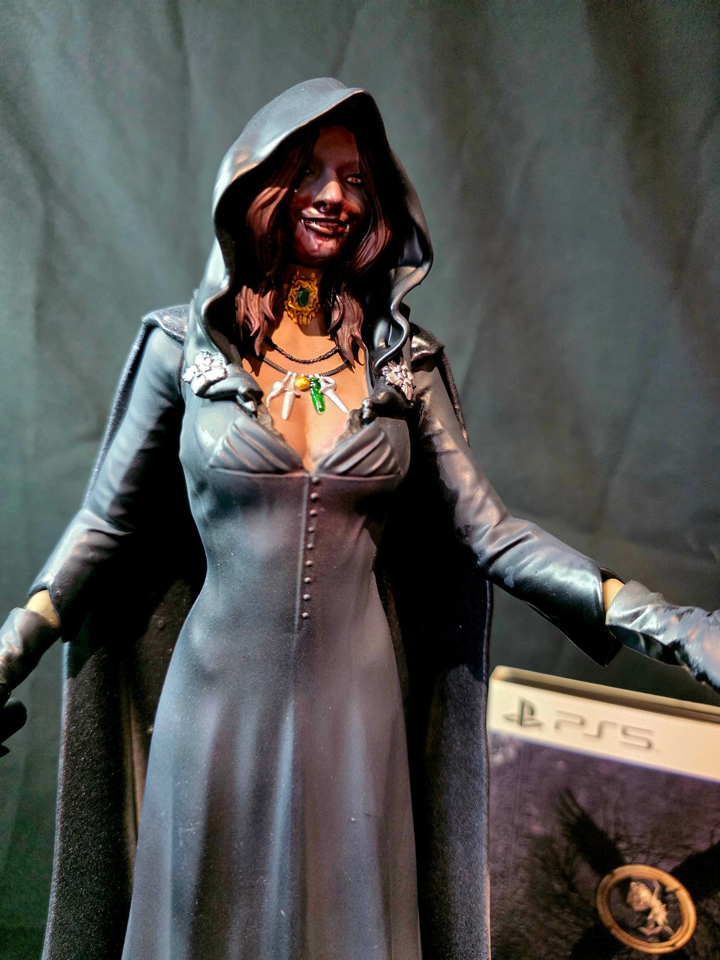 Resident Evil Village Daniela Dimitrescu 1/6 Statue