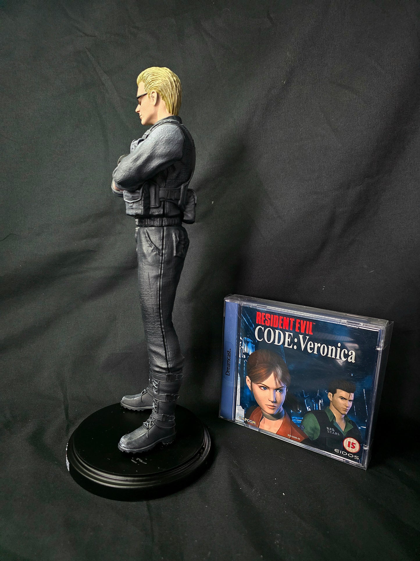 1/6 Albert Wesker Code Veronica statue