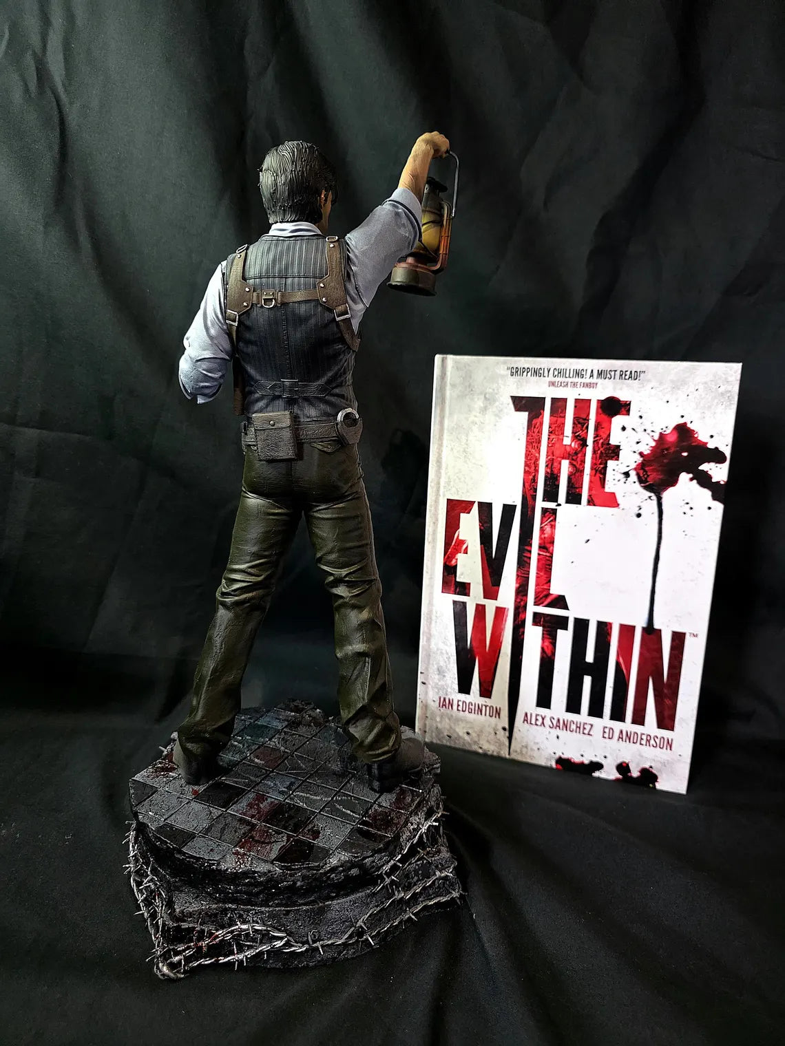 The Evil Within Sebastian Castellanos 1/6 Statue