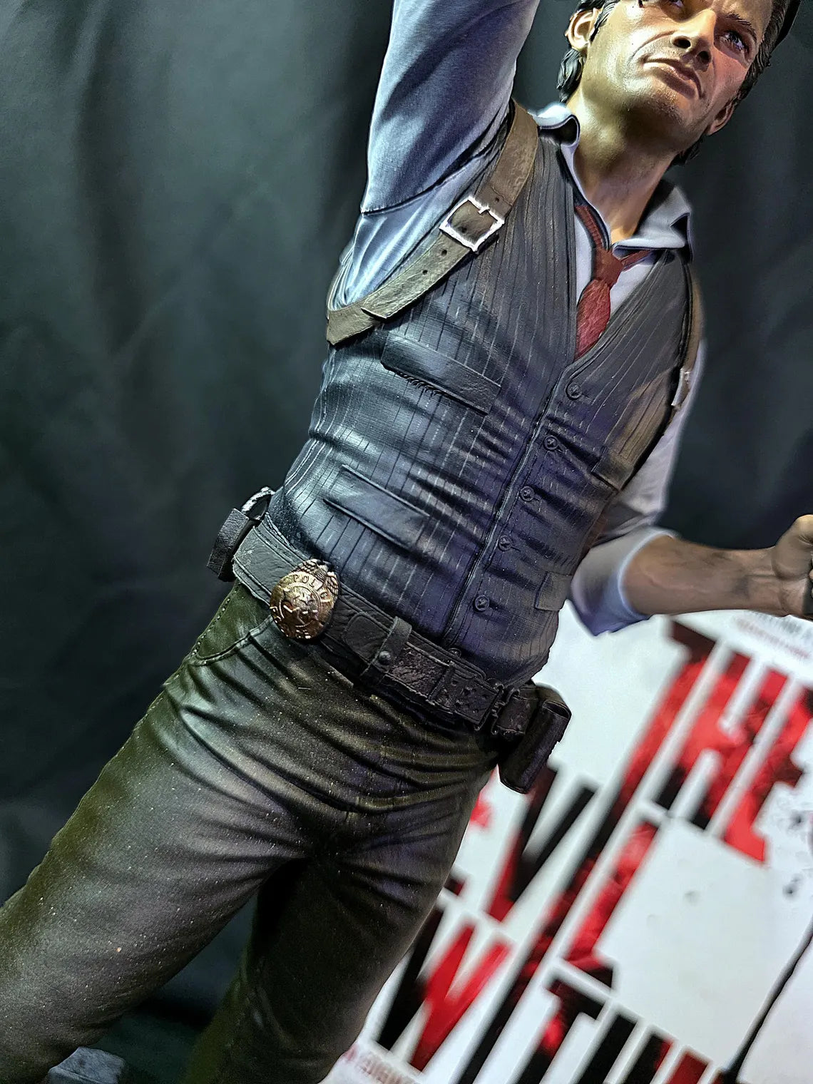 The Evil Within Sebastian Castellanos 1/6 Statue