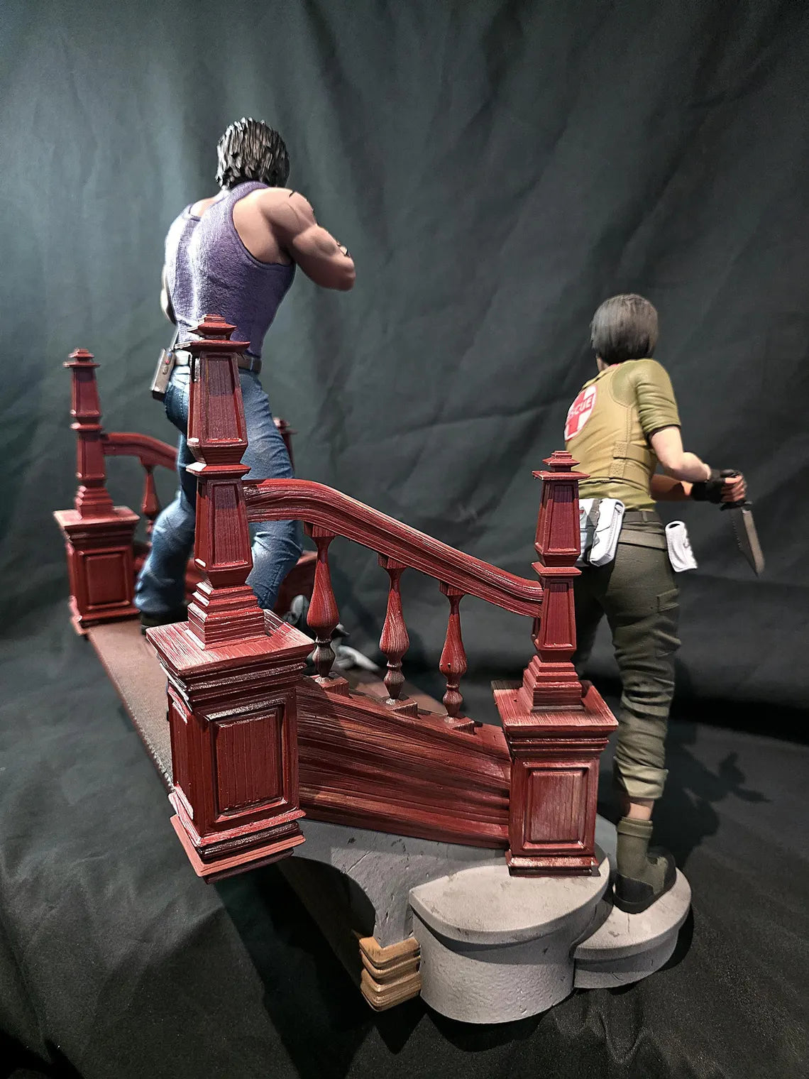 1/6 Resident Evil Zero Billy & Rebecca Premium Statue and base