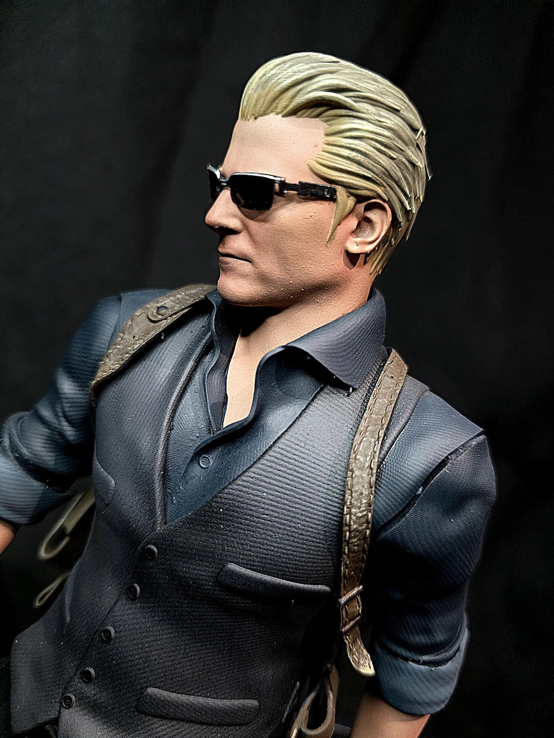 Resident Evil 4 Remake Albert Wesker 1/6 Statue
