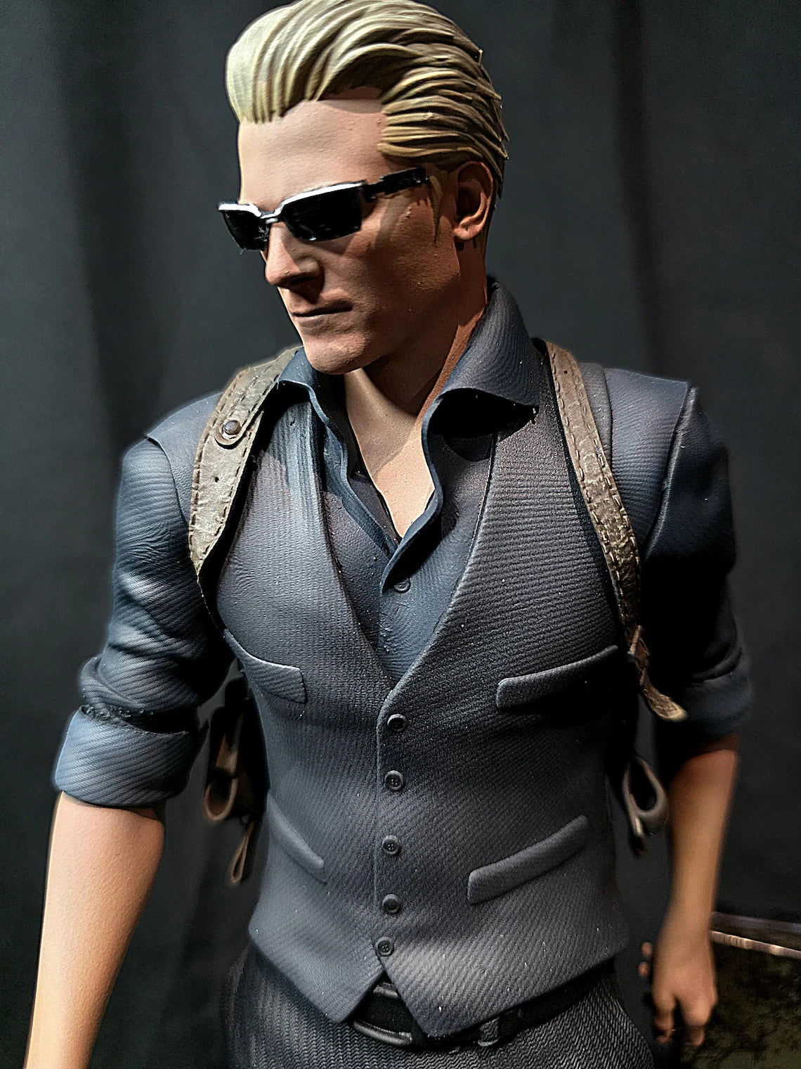 Resident Evil 4 Remake Albert Wesker 1/6 Statue