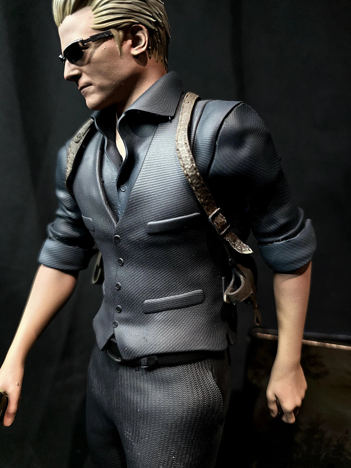 Resident Evil 4 Remake Albert Wesker 1/6 Statue