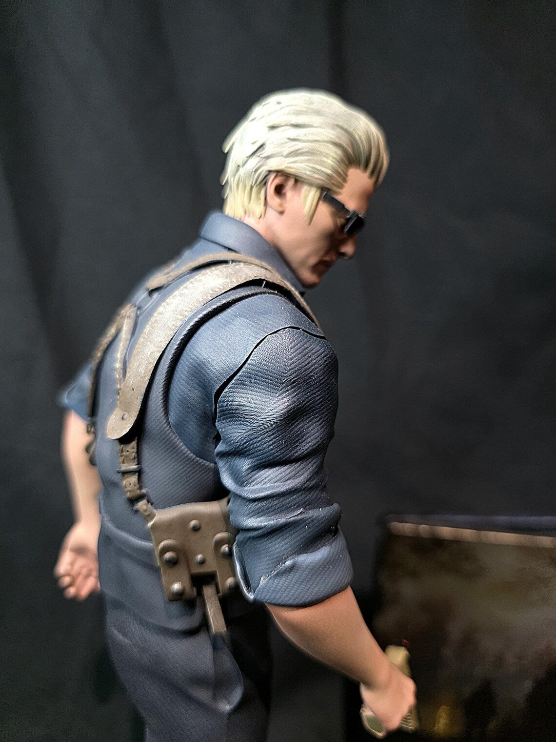 Resident Evil 4 Remake Albert Wesker 1/6 Statue