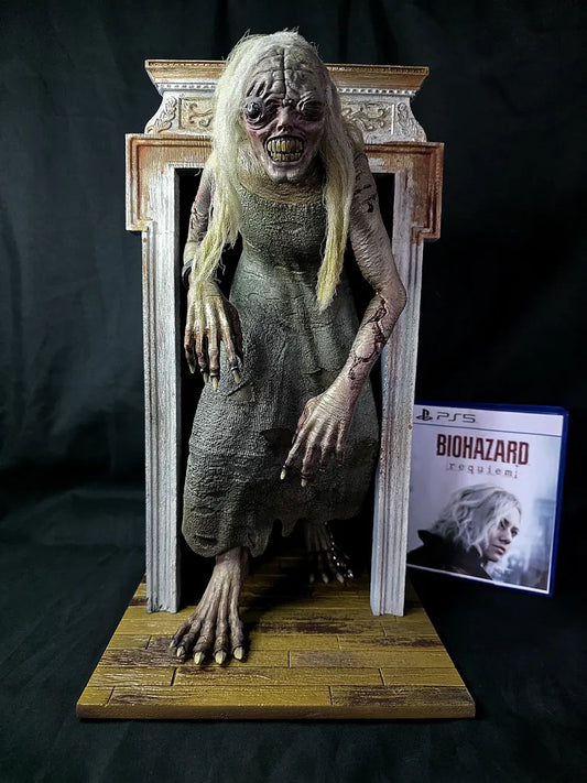 Resident Evil Requiem 'The Hag' Stalker monster 1/6 statue